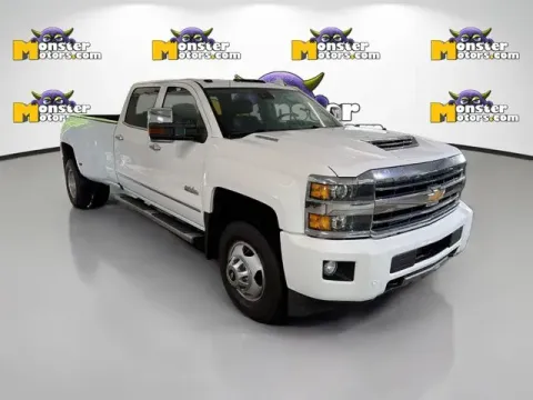 Another view of 2019 Chevrolet Silverado 3500HD High Country for sale in Michigan Center, MI at Monster Motors - Jackson, MI