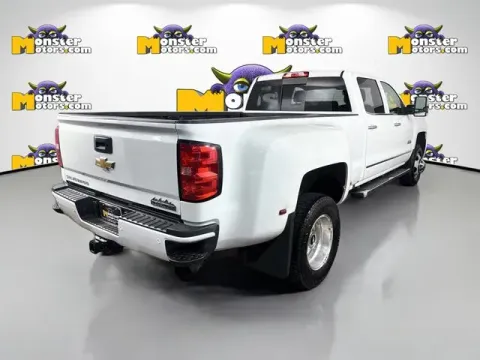 More photos of 2019 Chevrolet Silverado 3500HD High Country at Monster Motors - Jackson, MI, MI