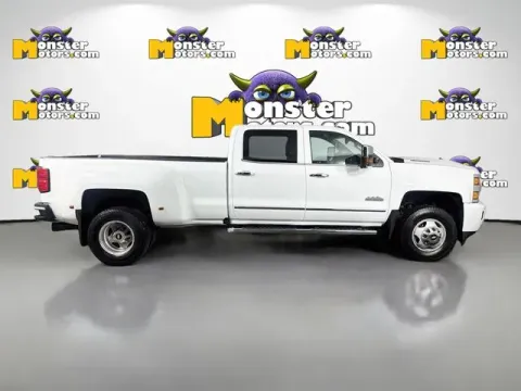 More photos of 2019 Chevrolet Silverado 3500HD High Country at Monster Motors - Jackson, MI, MI