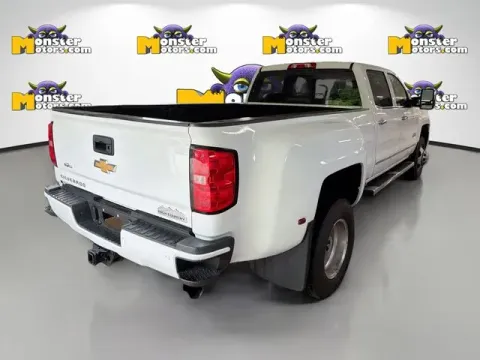 More photos of 2019 Chevrolet Silverado 3500HD High Country at Monster Motors - Jackson, MI, MI