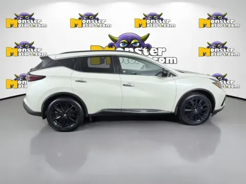More photos of 2021 Nissan Murano SL at Monster Motors - Jackson, MI, MI