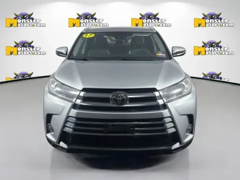 Photos of 2017 Toyota Highlander XLE for sale in Michigan Center, MI at Monster Motors - Jackson, MI