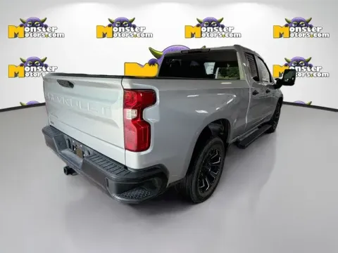 More photos of 2022 Chevrolet Silverado 1500 WT at Monster Motors - Jackson, MI, MI