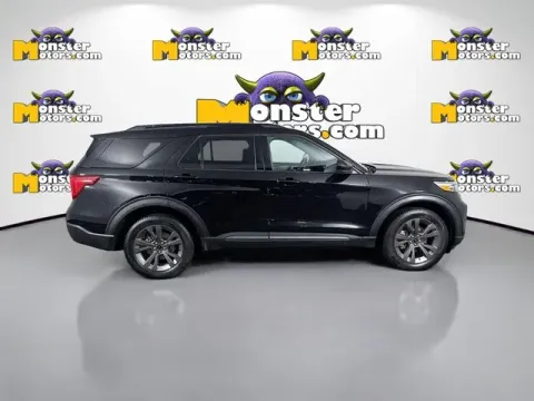 More photos of 2023 Ford Explorer XLT at Monster Motors - Jackson, MI, MI