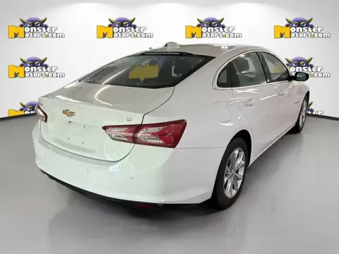 More photos of 2021 Chevrolet Malibu LT at Monster Motors - Jackson, MI, MI