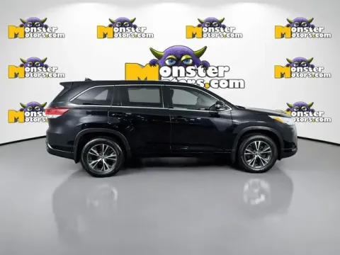 More photos of 2017 Toyota Highlander LE at Monster Motors - Jackson, MI, MI