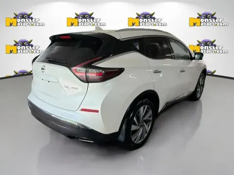 More photos of 2021 Nissan Murano SL at Monster Motors - Jackson, MI, MI