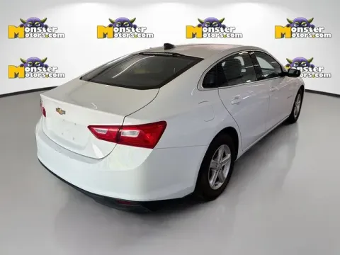 More photos of 2022 Chevrolet Malibu LS at Monster Motors - Jackson, MI, MI