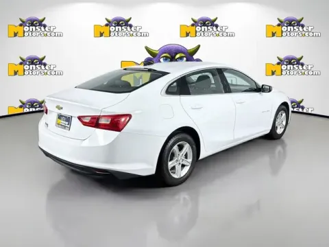 More photos of 2022 Chevrolet Malibu LS at Monster Motors - Jackson, MI, MI