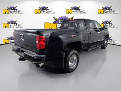 More photos of 2019 Chevrolet Silverado 3500HD LTZ at Monster Motors - Jackson, MI, MI