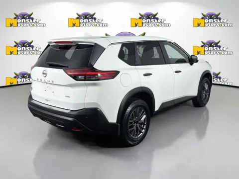 More photos of 2021 Nissan Rogue S at Monster Motors - Jackson, MI, MI