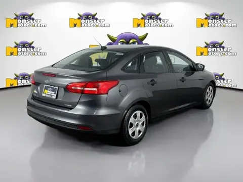 More photos of 2015 Ford Focus S at Monster Motors - Jackson, MI, MI