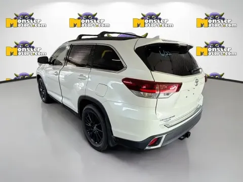 More photos of 2019 Toyota Highlander XLE at Monster Motors - Jackson, MI, MI