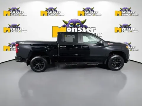 More photos of 2021 Chevrolet Silverado 1500 Custom Trail Boss at Monster Motors - Jackson, MI, MI