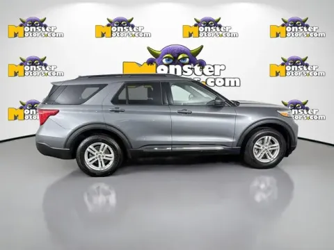 More photos of 2022 Ford Explorer XLT at Monster Motors - Jackson, MI, MI