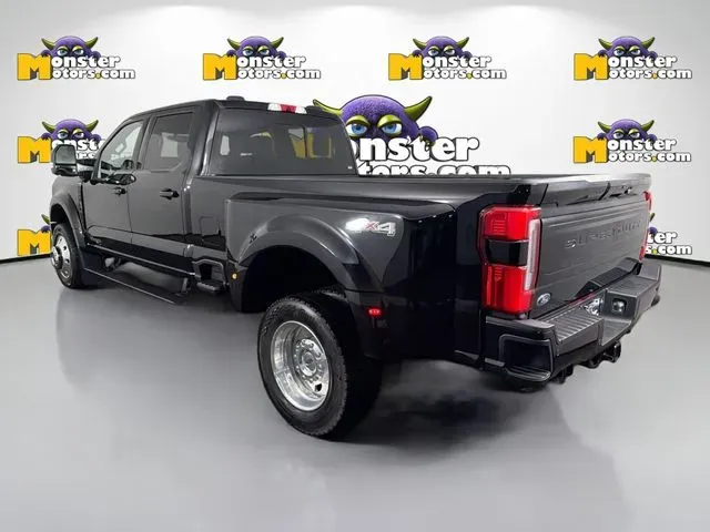 2025 Ford F-450 Super Duty Platinum - Photo 7
