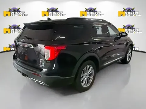 More photos of 2022 Ford Explorer XLT at Monster Motors - Jackson, MI, MI
