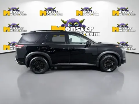 More photos of 2022 Nissan Pathfinder SV at Monster Motors - Jackson, MI, MI
