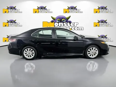 More photos of 2021 Toyota Camry SE at Monster Motors - Jackson, MI, MI