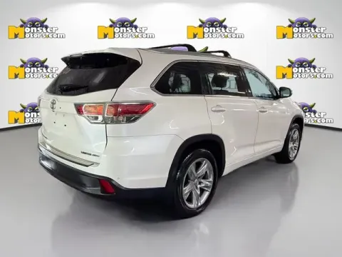 More photos of 2015 Toyota Highlander at Monster Motors - Jackson, MI, MI