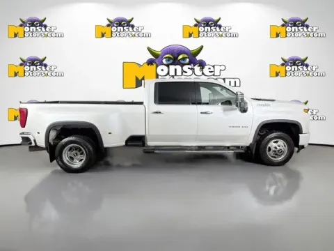 More photos of 2020 Chevrolet Silverado 3500HD High Country at Monster Motors - Jackson, MI, MI