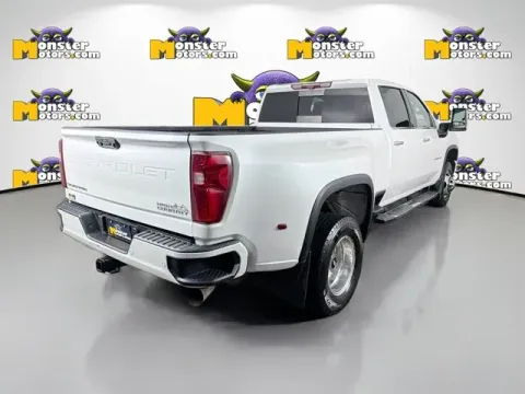 More photos of 2020 Chevrolet Silverado 3500HD High Country at Monster Motors - Jackson, MI, MI