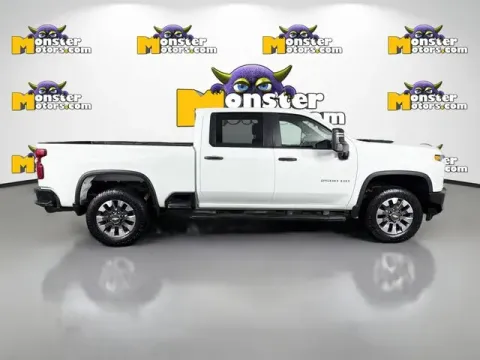 More photos of 2022 Chevrolet Silverado 2500 HD Custom at Monster Motors - Jackson, MI, MI