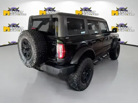 More photos of 2023 Ford Bronco Wildtrak at Monster Motors - Jackson, MI, MI