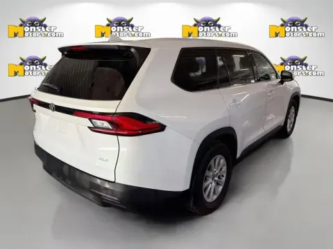More photos of 2024 Toyota Grand Highlander at Monster Motors - Jackson, MI, MI