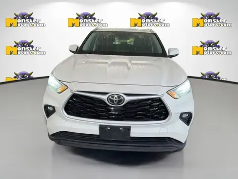 Photos of 2021 Toyota Highlander XLE for sale in Michigan Center, MI at Monster Motors - Jackson, MI