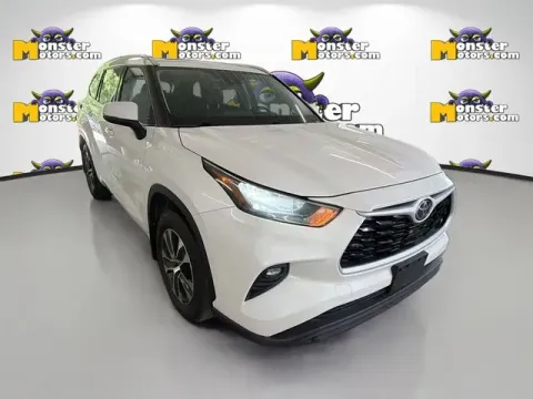 Another view of 2021 Toyota Highlander XLE for sale in Michigan Center, MI at Monster Motors - Jackson, MI