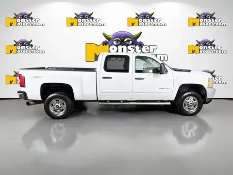 More photos of 2014 Chevrolet Silverado 2500 HD LT at Monster Motors - Jackson, MI, MI