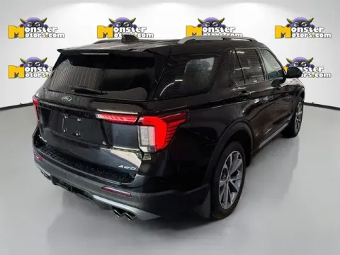 More photos of 2025 Ford Explorer Platinum at Monster Motors - Jackson, MI, MI