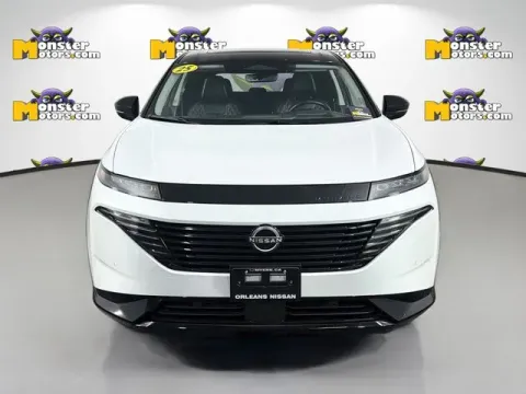 Photos of 2025 Nissan Murano Platinum for sale in Michigan Center, MI at Monster Motors - Jackson, MI