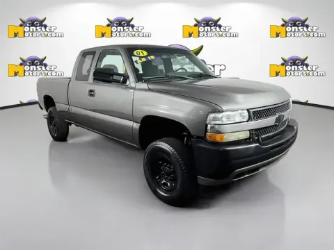 Another view of 2001 Chevrolet Silverado 2500 HD LS for sale in Michigan Center, MI at Monster Motors - Jackson, MI