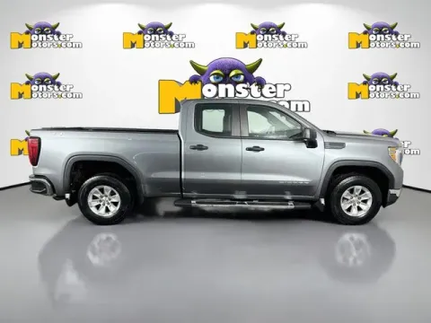 More photos of 2021 GMC Sierra 1500 at Monster Motors - Jackson, MI, MI