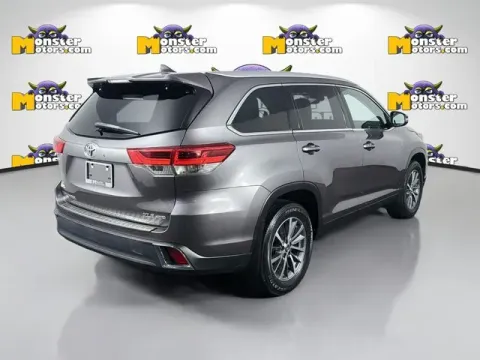 More photos of 2019 Toyota Highlander XLE at Monster Motors - Jackson, MI, MI