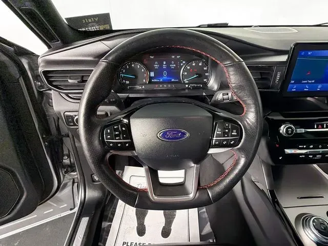 2024 Ford Explorer ST-LINE - Photo 11