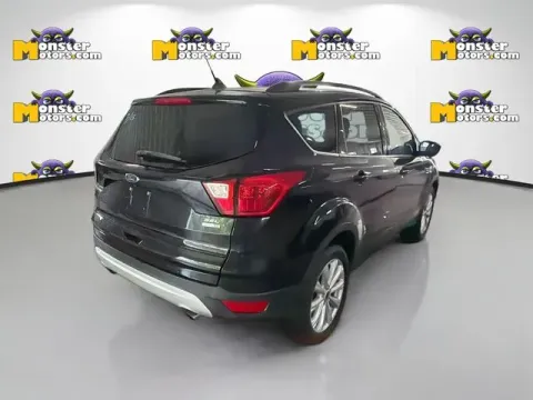 More photos of 2019 Ford Escape SEL at Monster Motors - Jackson, MI, MI