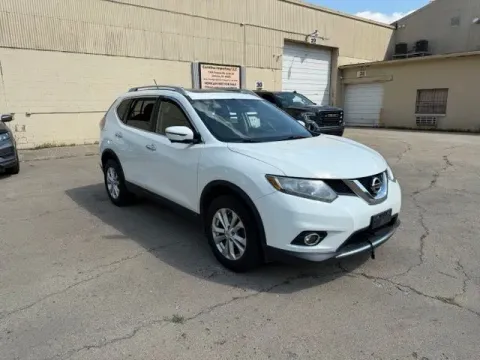 More photos of 2016 Nissan Rogue SV at Monster Motors - Jackson, MI, MI
