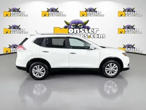 More photos of 2016 Nissan Rogue SV at Monster Motors - Jackson, MI, MI