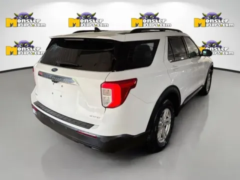 More photos of 2022 Ford Explorer XLT at Monster Motors - Jackson, MI, MI