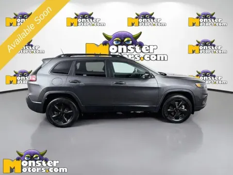 More photos of 2023 Jeep Cherokee Altitude at Monster Motors - Jackson, MI, MI