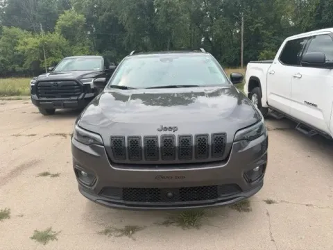 Photos of 2023 Jeep Cherokee Altitude for sale in Michigan Center, MI at Monster Motors - Jackson, MI