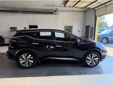 More photos of 2021 Nissan Murano SL at Monster Motors - Jackson, MI, MI