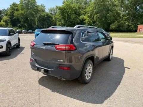 More photos of 2018 Jeep Cherokee Latitude at Monster Motors - Jackson, MI, MI