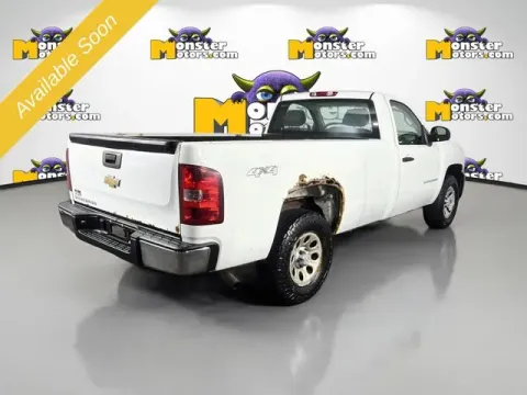 More photos of 2009 Chevrolet Silverado 1500 Work Truck at Monster Motors - Jackson, MI, MI