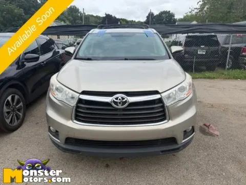 Another view of 2014 Toyota Highlander XLE V6 for sale in Michigan Center, MI at Monster Motors - Jackson, MI