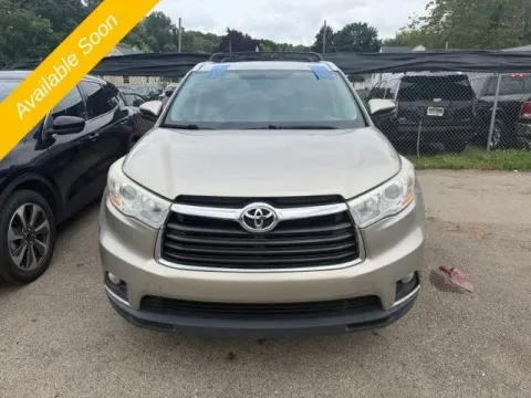 Another view of 2014 Toyota Highlander XLE V6 for sale in Michigan Center, MI at Monster Motors - Jackson, MI