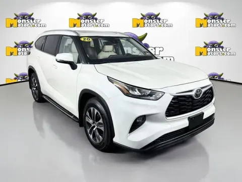 Another view of 2020 Toyota Highlander XLE for sale in Michigan Center, MI at Monster Motors - Jackson, MI